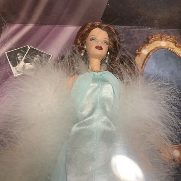 Between Takes Barbie Hollywood Movie Star Collection #27684 - Picture 3 of 3